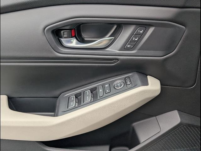 2025 Honda Accord Hybrid EX-L photo 13