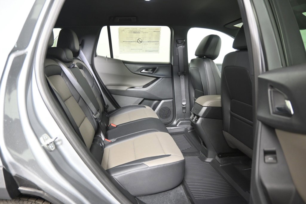 2026 Chevrolet Equinox LT photo 12