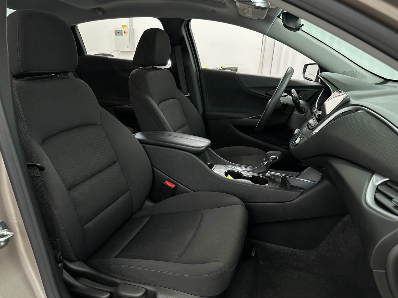 2023 Chevrolet Malibu 1LT photo 18