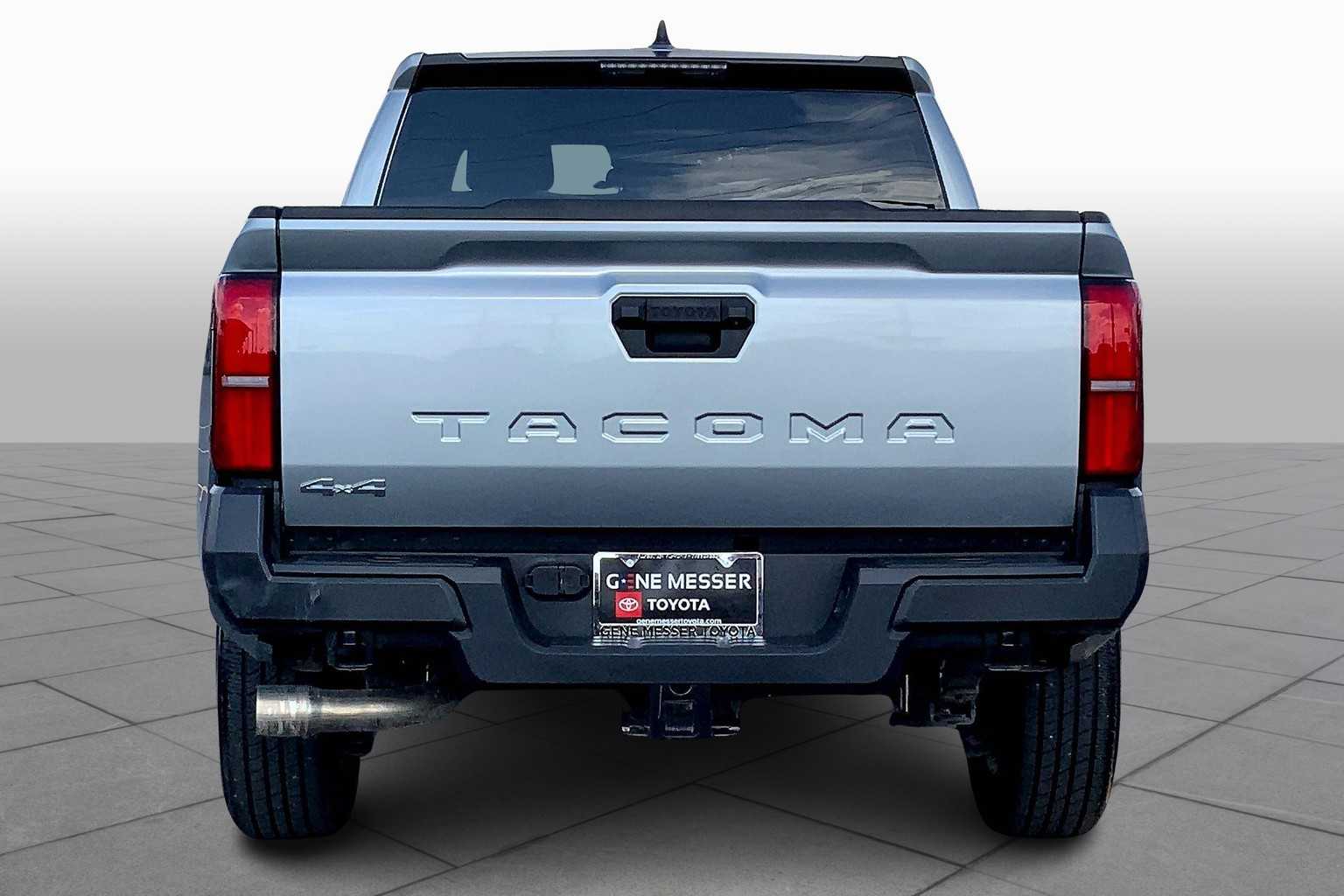 2025 Toyota Tacoma SR 4x4 Double Cab photo 4