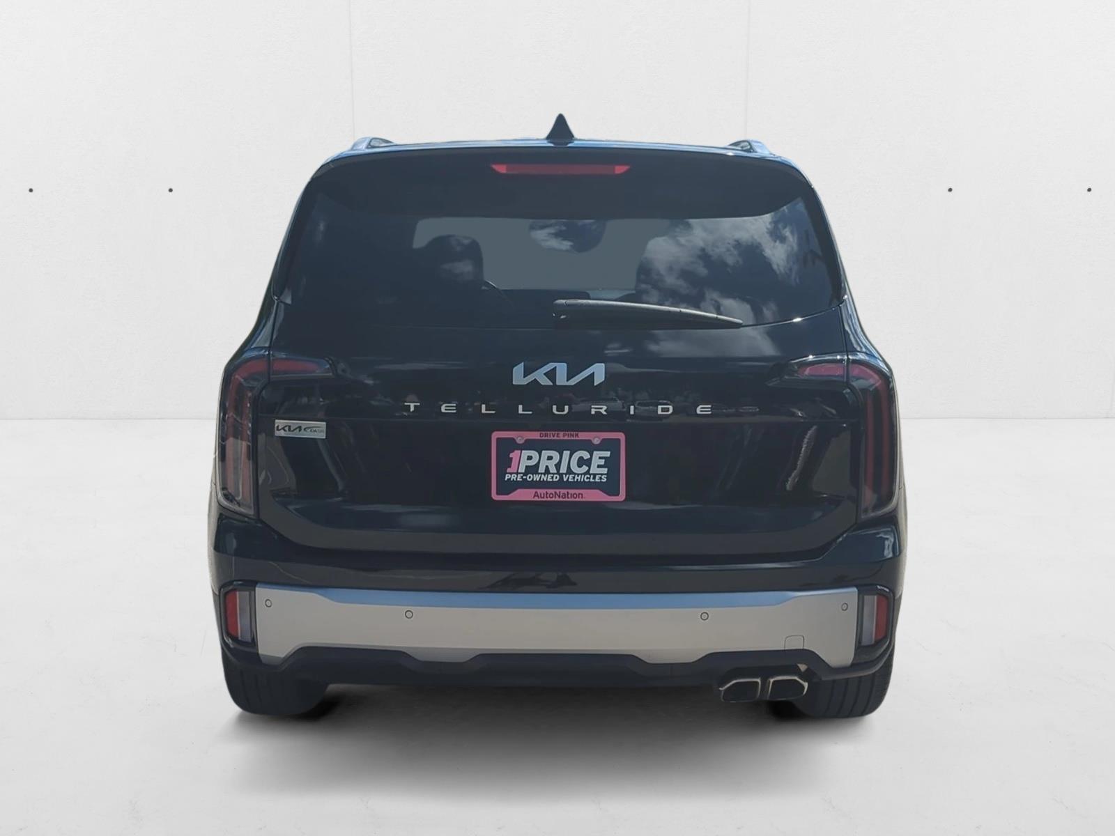 2023 Kia Telluride EX photo 3