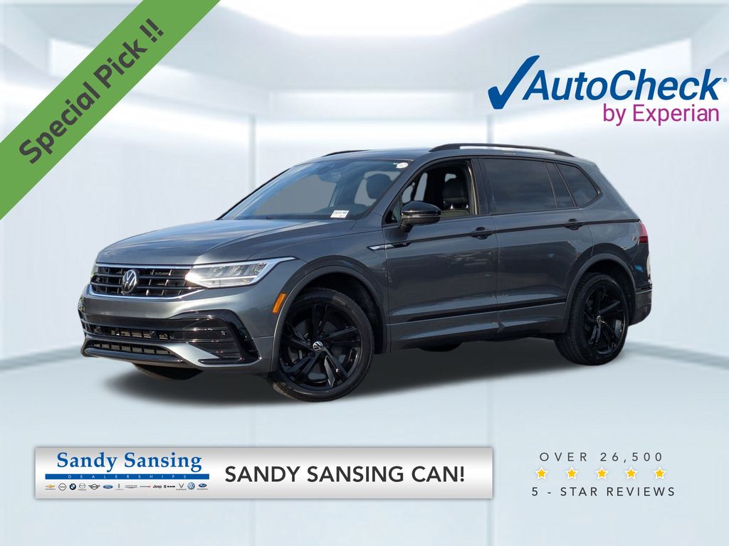 2023 Volkswagen Tiguan SE R-LINE BLACK's photo