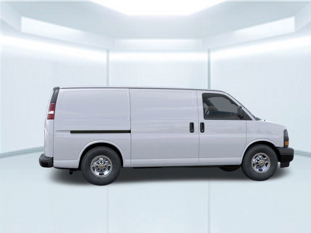 2025 Chevrolet Express Cargo 2500 photo 4