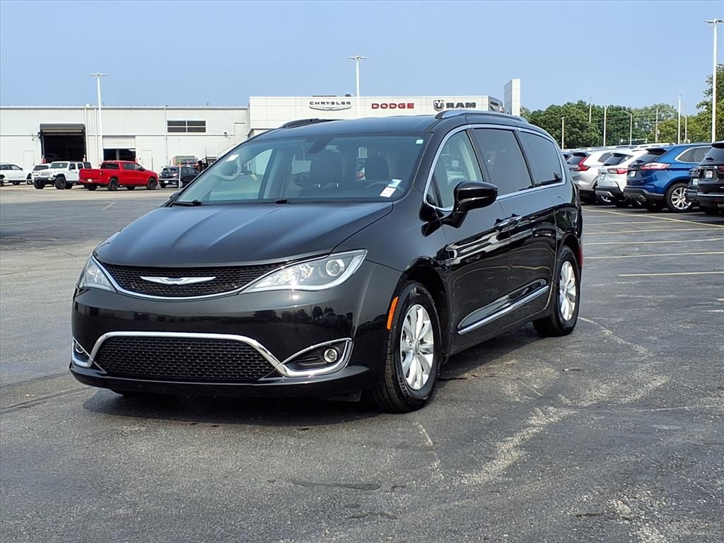 Certified 2019 Chrysler Pacifica Touring L with VIN 2C4RC1BG5KR597153 for sale in Kansas City