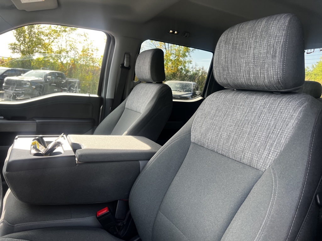 2023 Ford F-250 XLT photo 4