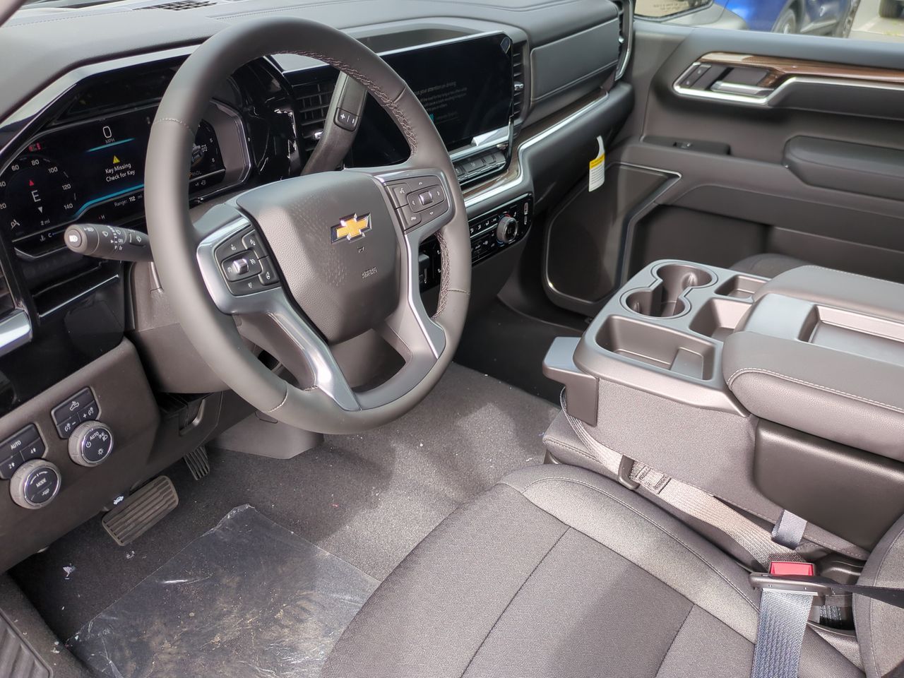 2025 Chevrolet Silverado 1500 LT photo 10