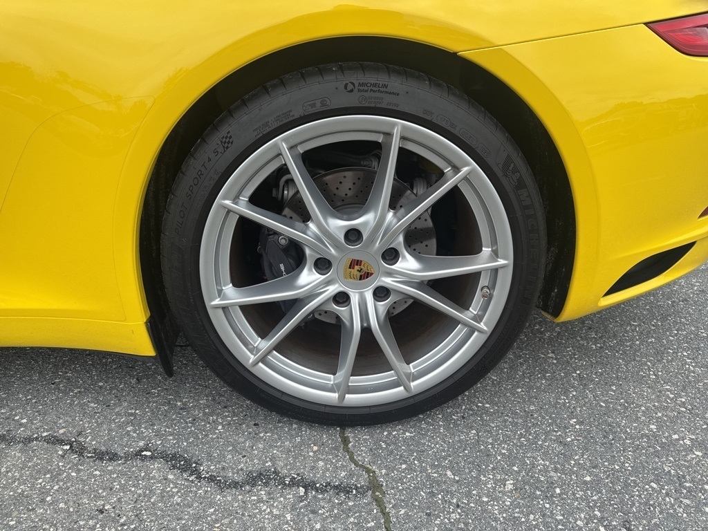 2018 Porsche 911 photo 23