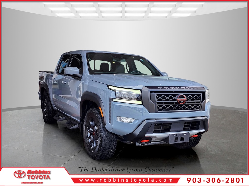 2023 Nissan Frontier PRO-4X's photo