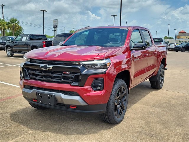 2025 Chevrolet Colorado Z71 photo 3