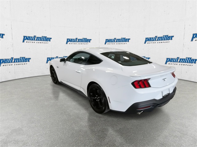 2025 Ford Mustang GT photo 8