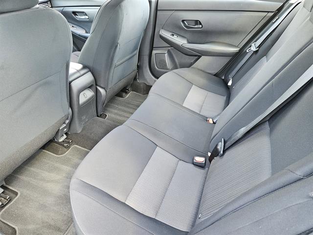 2024 Nissan Sentra SV photo 19