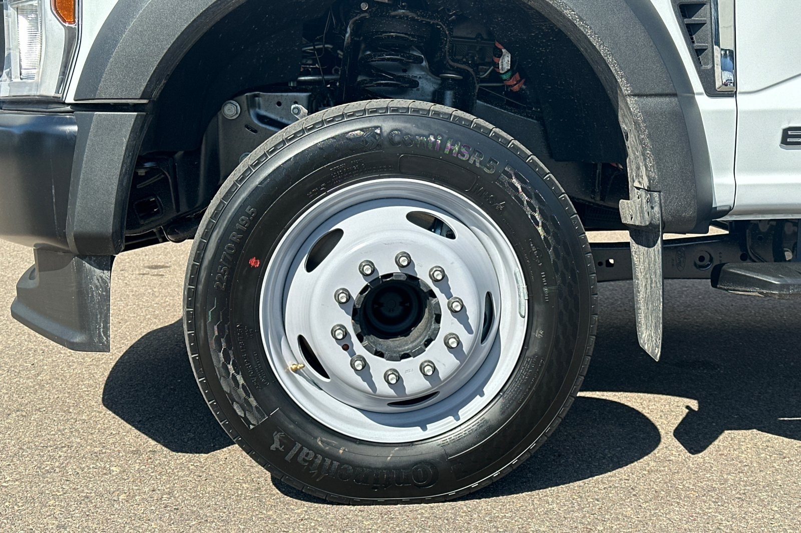 2025 Ford F-550 XL photo 20