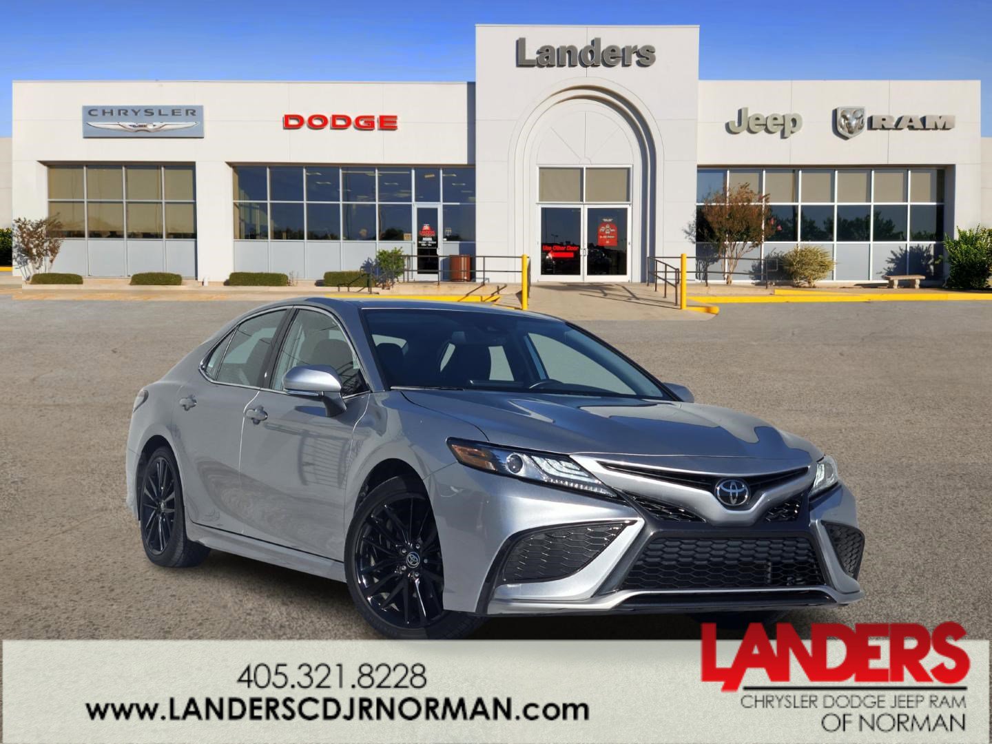 2023 Toyota Camry XSE's photo