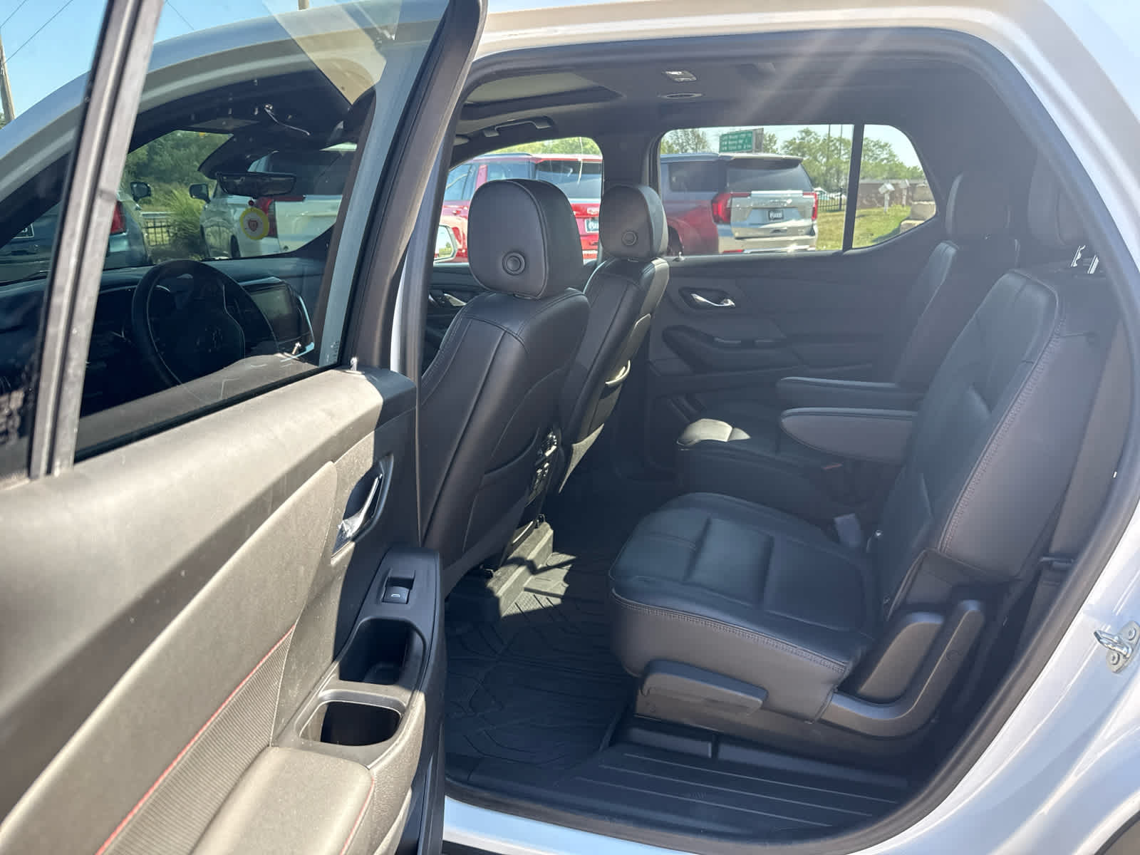 2022 Chevrolet Traverse RS photo 15
