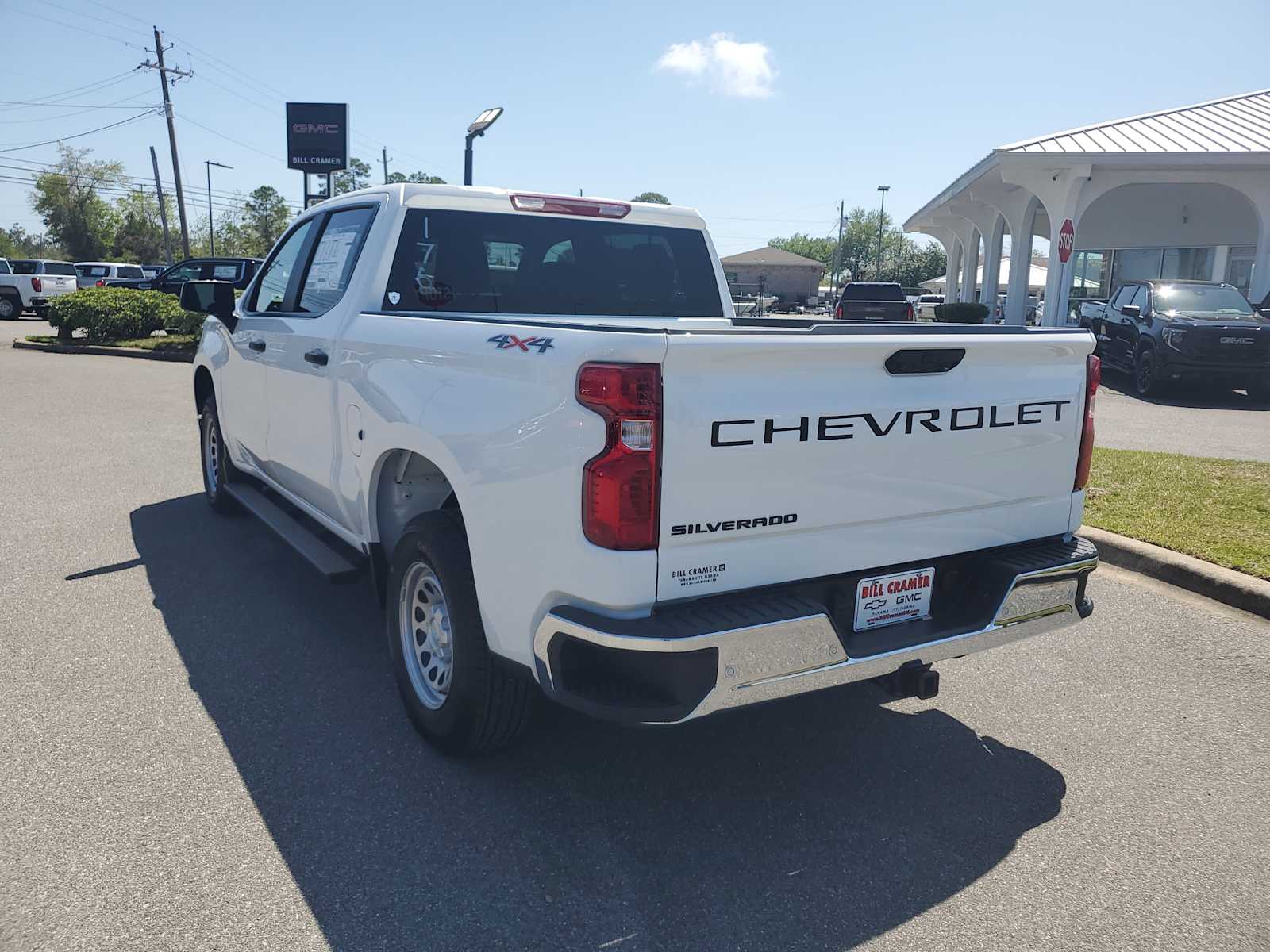 2025 Chevrolet Silverado 1500 photo 3