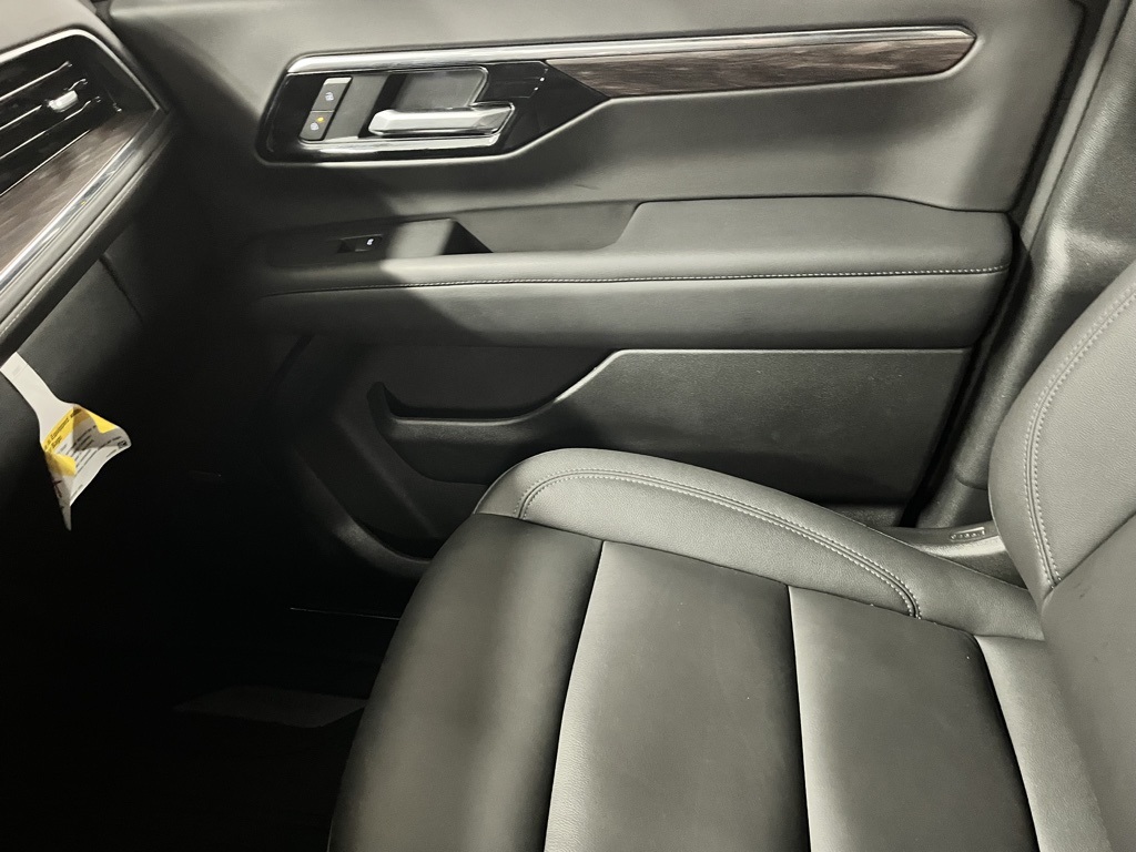 2025 Chevrolet Tahoe LT photo 12