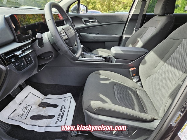 2026 Kia Sportage LX photo 3