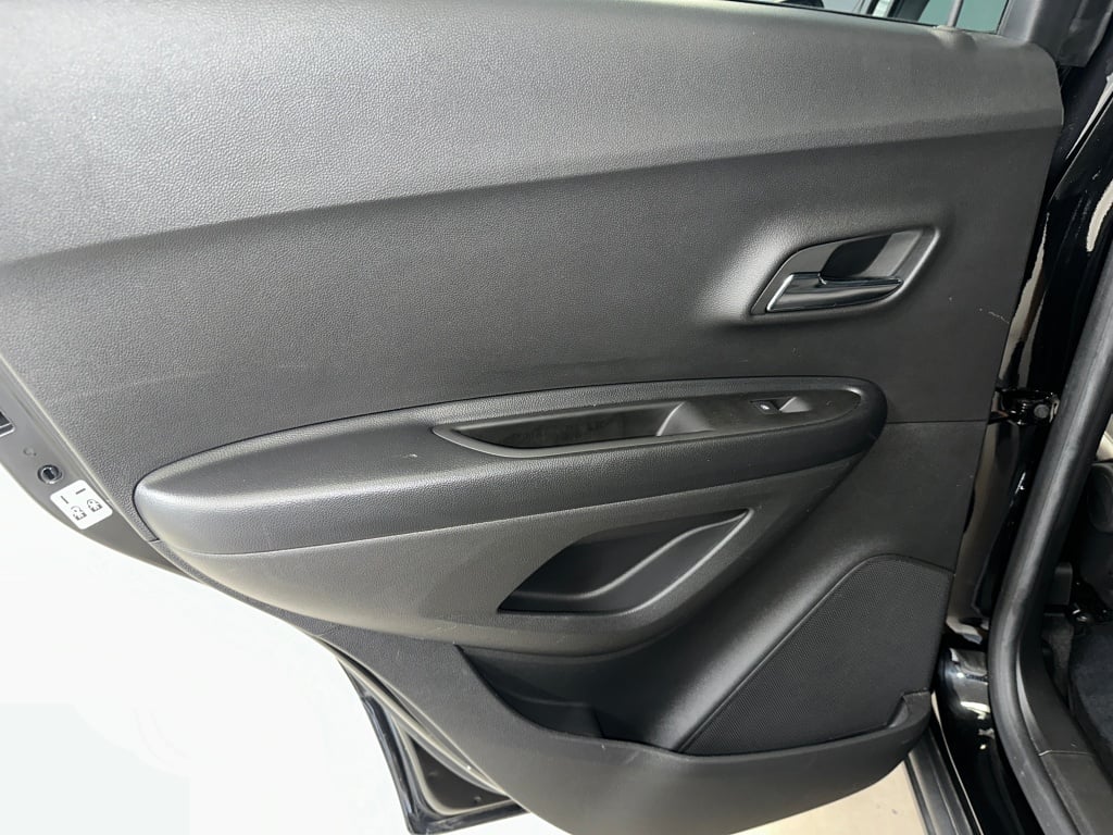 2022 Chevrolet Trax LT photo 13