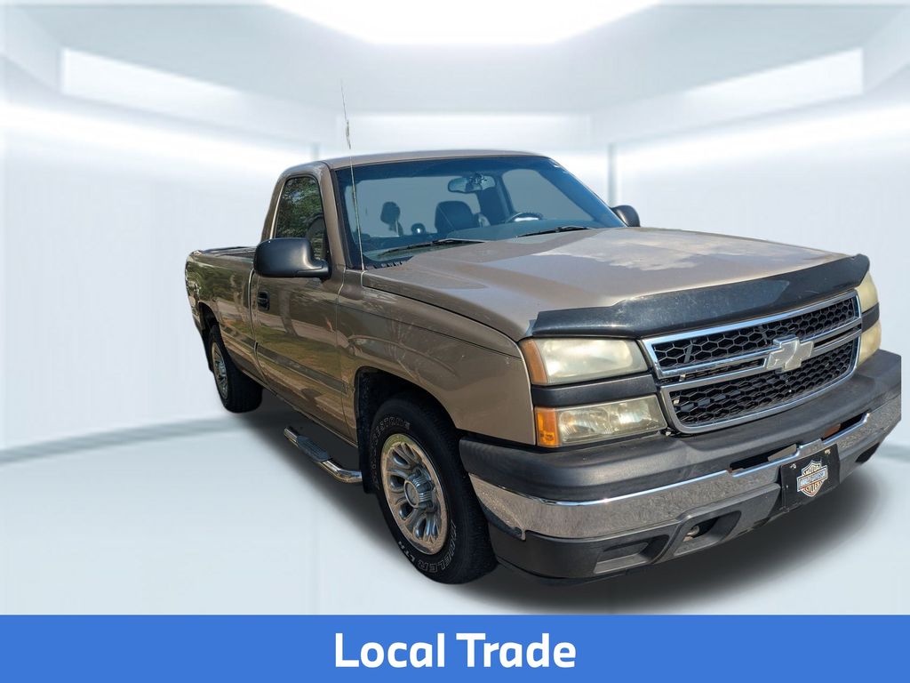 2006 Chevrolet Silverado 1500 Work Truck photo 3