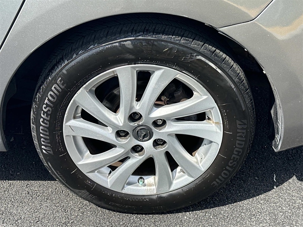 2012 Mazda Mazda3 Touring photo 9