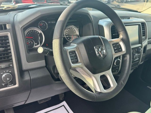 2016 Ram 1500 Express photo 12