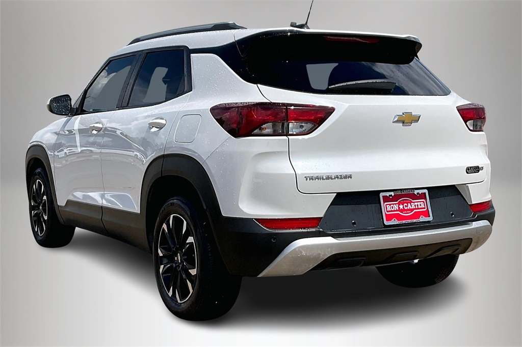 2021 Chevrolet Trailblazer LT photo 3