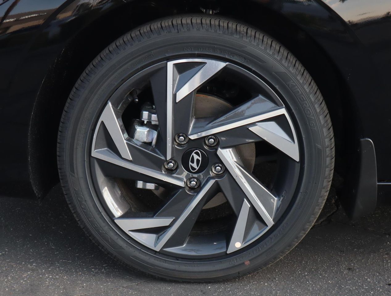 2025 Hyundai Elantra Hybrid SEL Sport photo 7