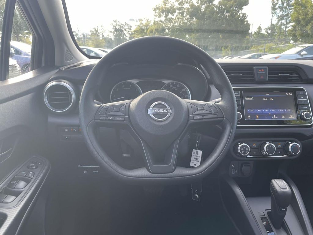 2025 Nissan Versa S photo 8