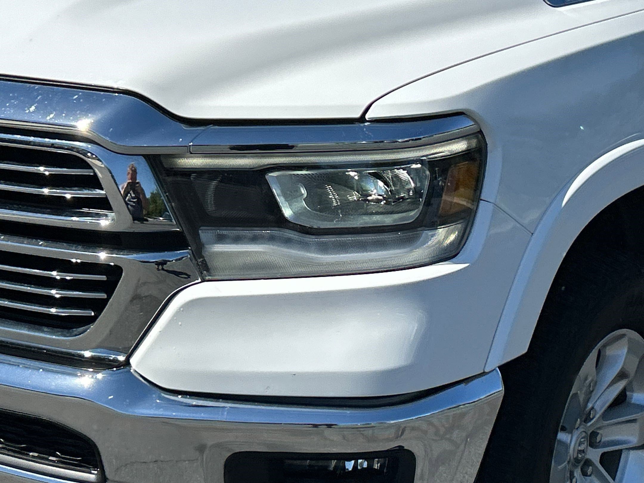 2020 Ram 1500 Laramie photo 9