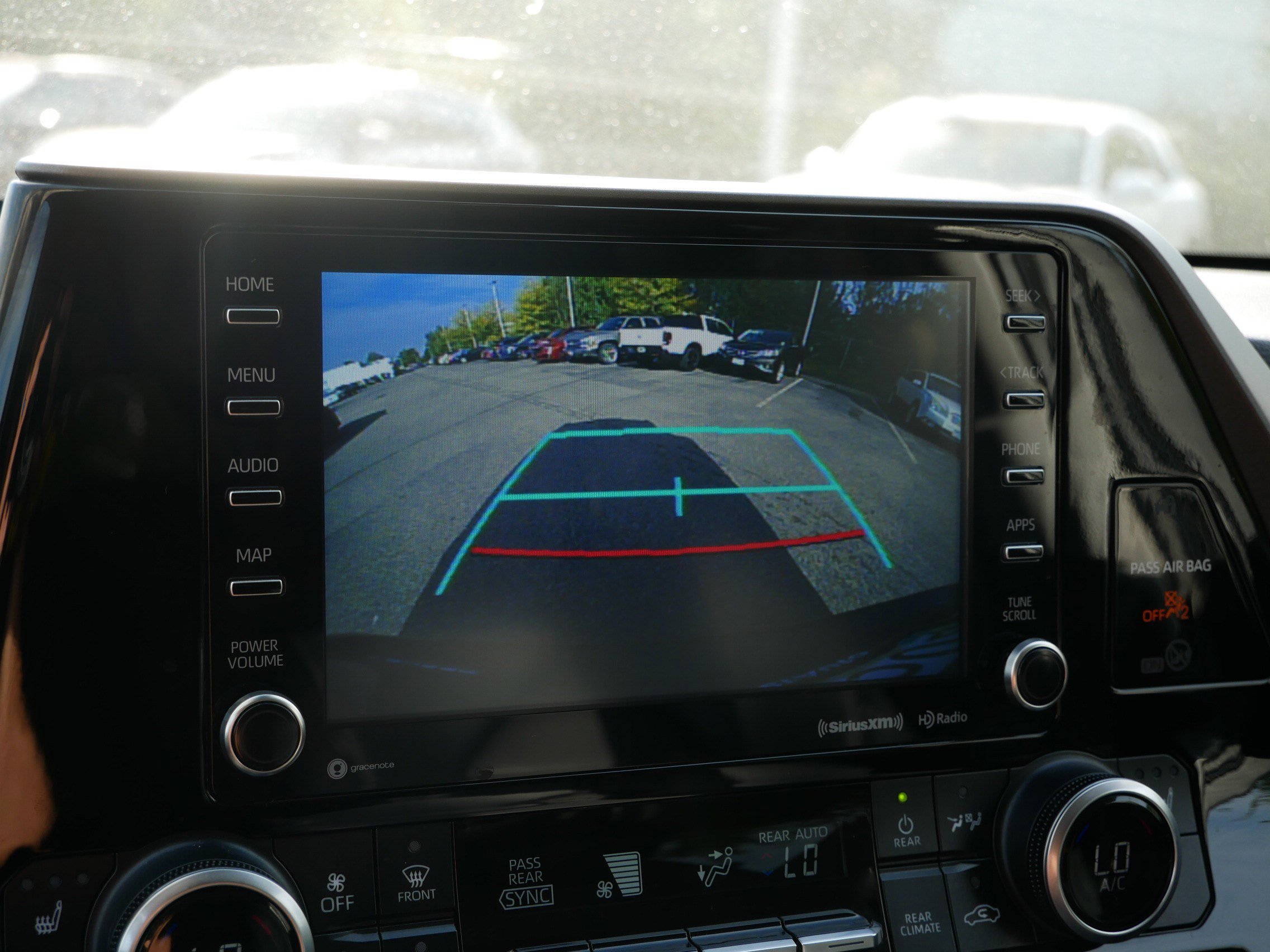 2022 Toyota Highlander XLE photo 27