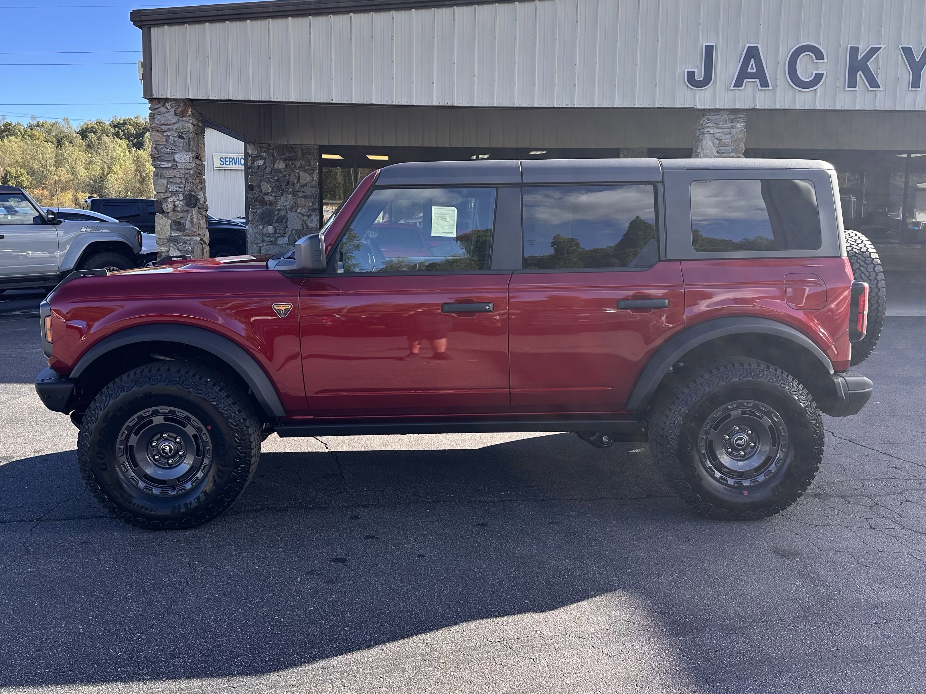 2025 Ford Bronco 4-Door Badlands's photo