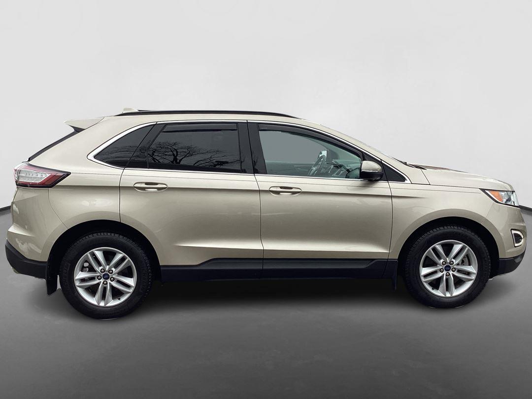 2018 Ford Edge SEL photo 4