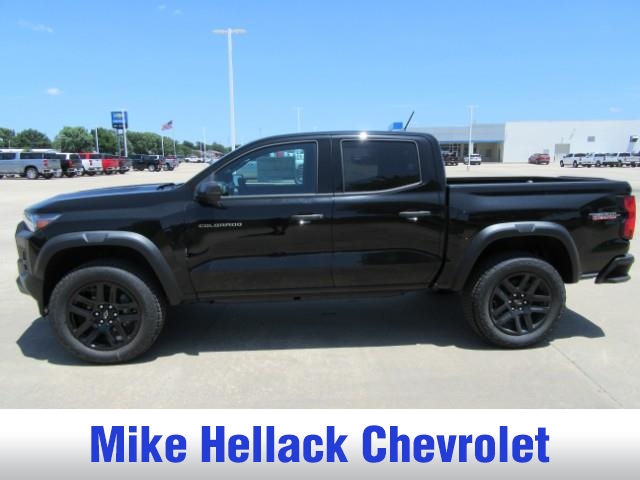 2025 Chevrolet Colorado Trail Boss photo 4