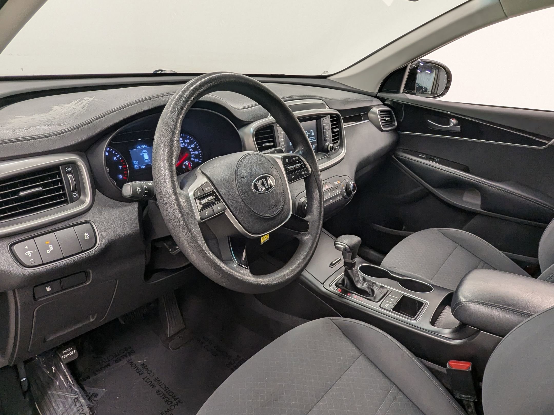 2020 Kia Sorento LX photo 3