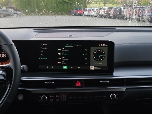 2026 Kia Sorento S photo 8