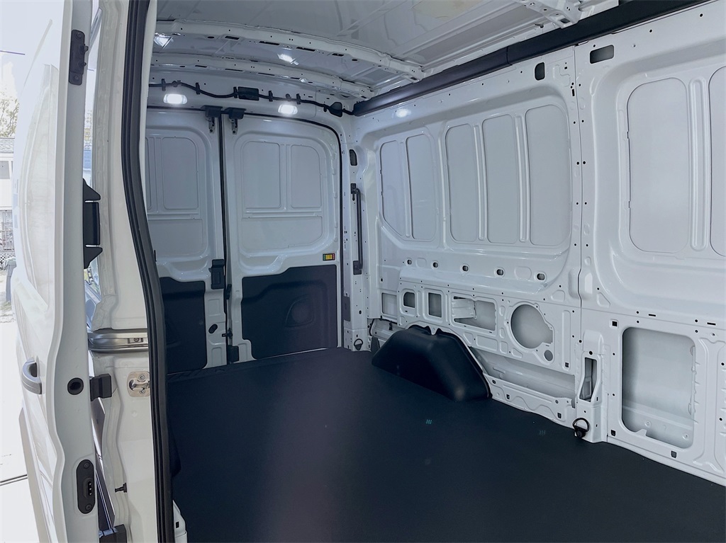 2024 Ford Transit Cargo Van photo 16