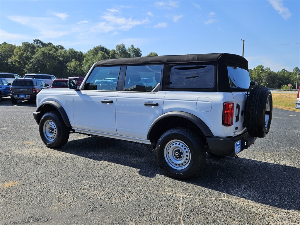 2025 Ford Bronco Base photo 9