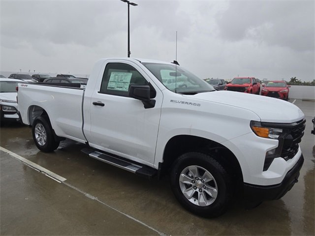 2025 Chevrolet Silverado 1500 photo 2