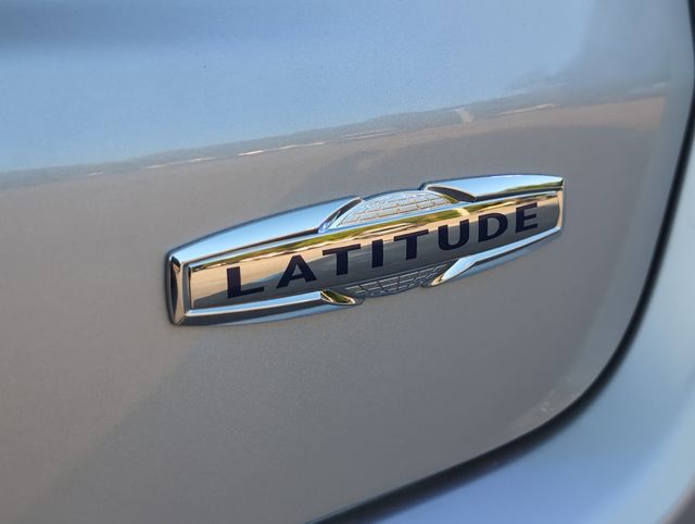 2025 Jeep Compass Latitude photo 30