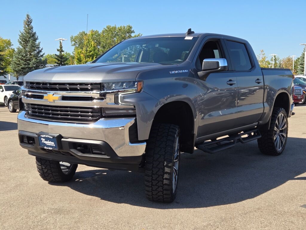 2022 Chevrolet Silverado 1500 LT photo 5