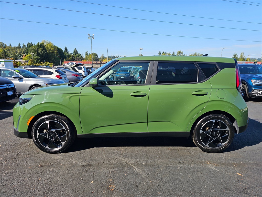 2023 Kia Soul EX photo 4