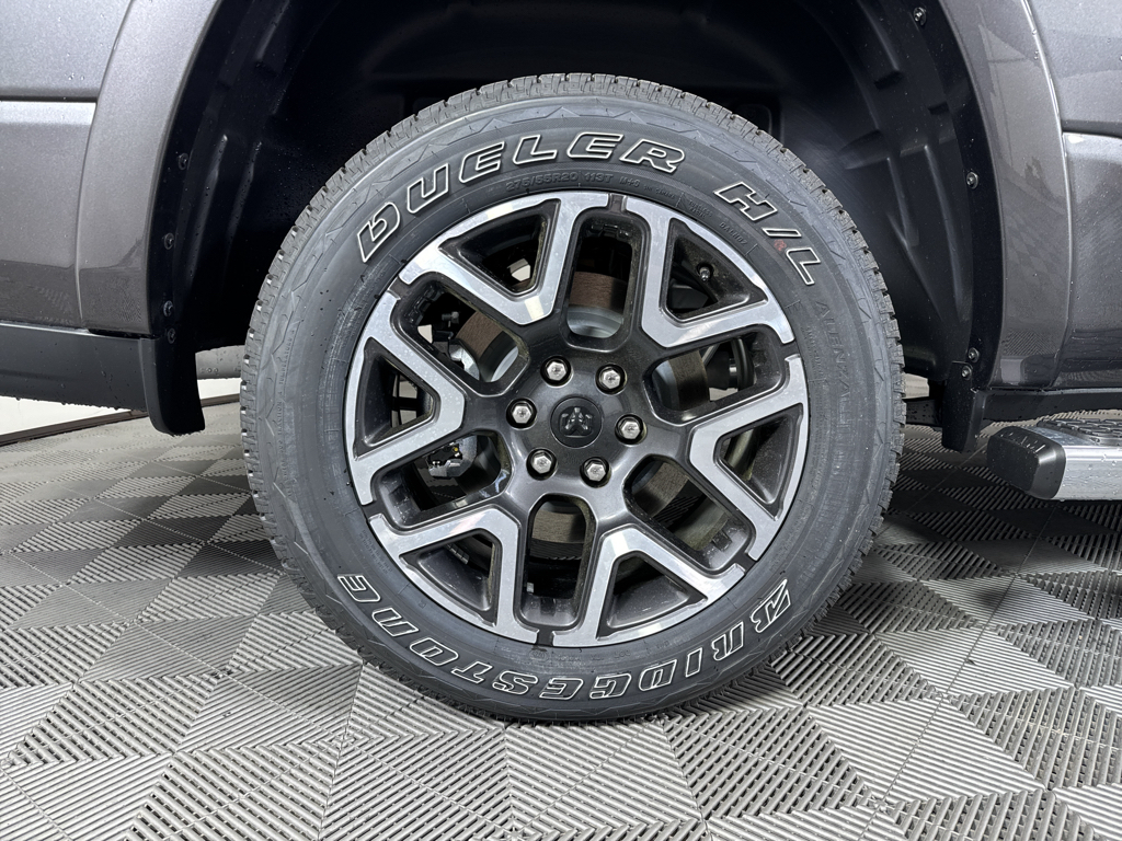 2025 Ram 1500 Laramie photo 24