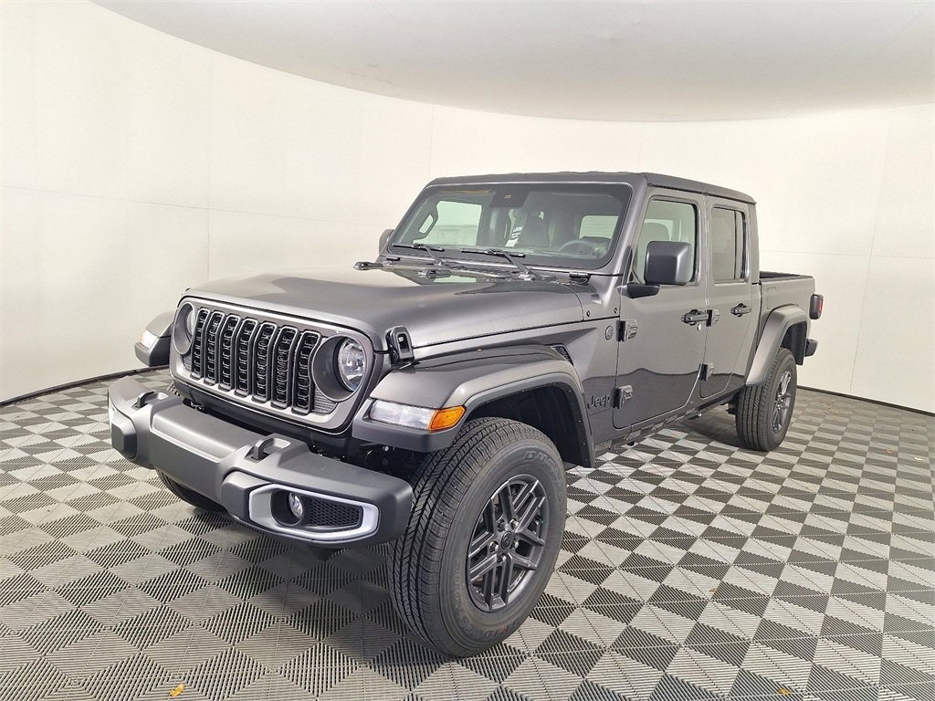 2025 Jeep Gladiator Sport S photo 3