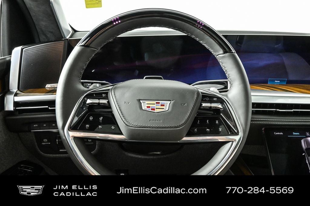 2025 Cadillac Escalade ESV Sport Platinum photo 4
