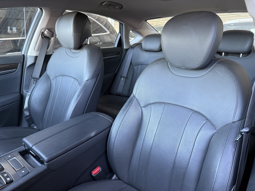 2020 Genesis G80 3.8 photo 4