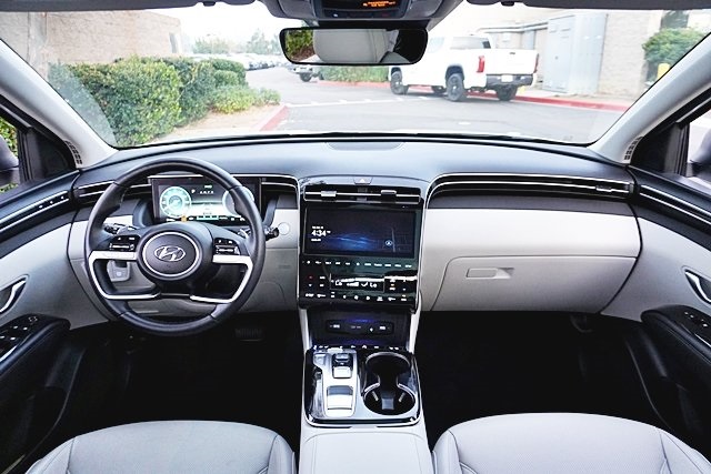 Used 2022 White Hyundai Limited image 20