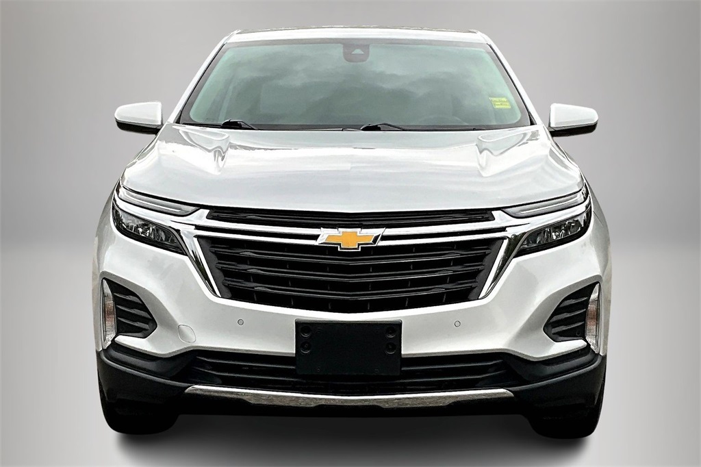 2022 Chevrolet Equinox LT photo 3
