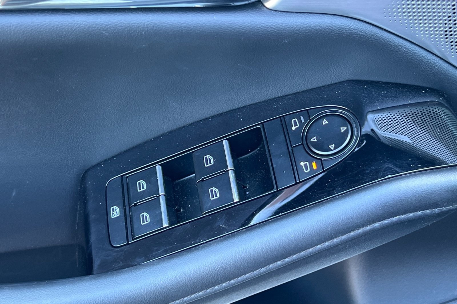 2024 Mazda Mazda3 Premium Plus photo 12