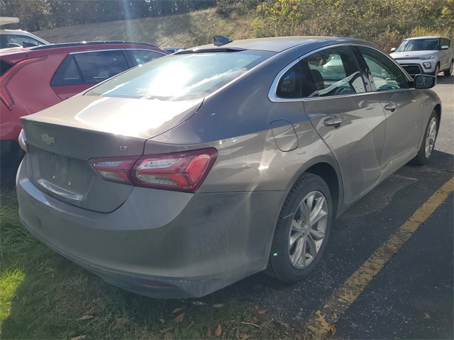 2020 Chevrolet Malibu 1LT photo 2