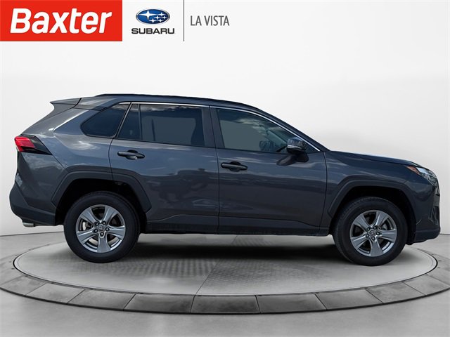 2022 Toyota RAV4 XLE photo 8